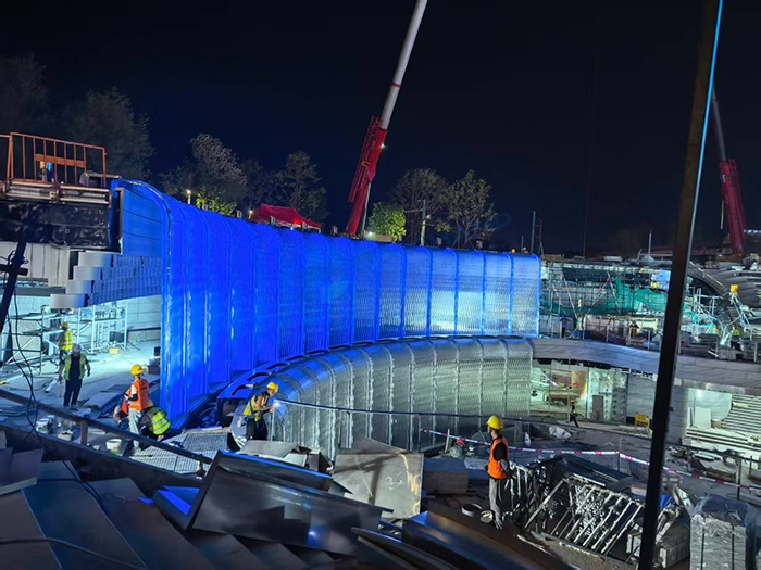 深圳湾万象城wave广场水幕墙