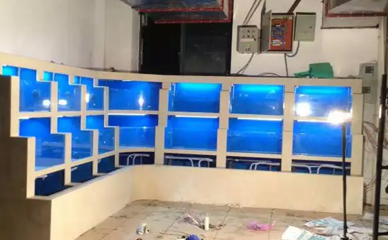 亚克力海鲜池在安装过程中对配置有什么要求
